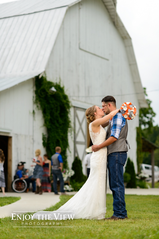 Milestone Barn Wedding